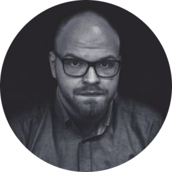 Эрмиди Валерий   Smm специалист  @space_asshole